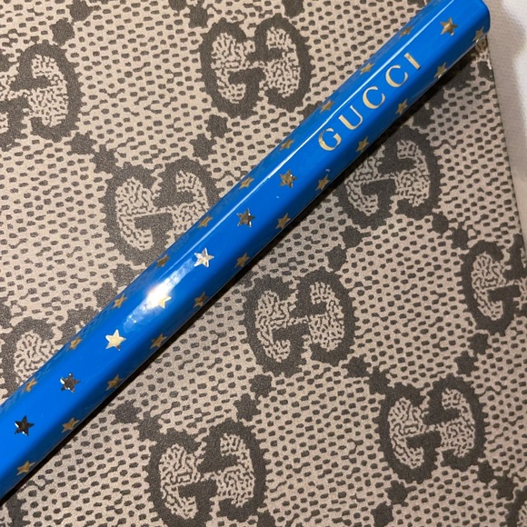 New authentic gucci x / Disney Donald Duck pencil set (limited edition) - Picture 11 of 12